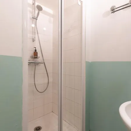 Apartment T2 Lumineux Et Cosy Idealement Situe