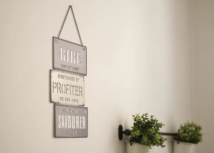 T2 Lumineux Et Cosy Idealement Situe * 卢德